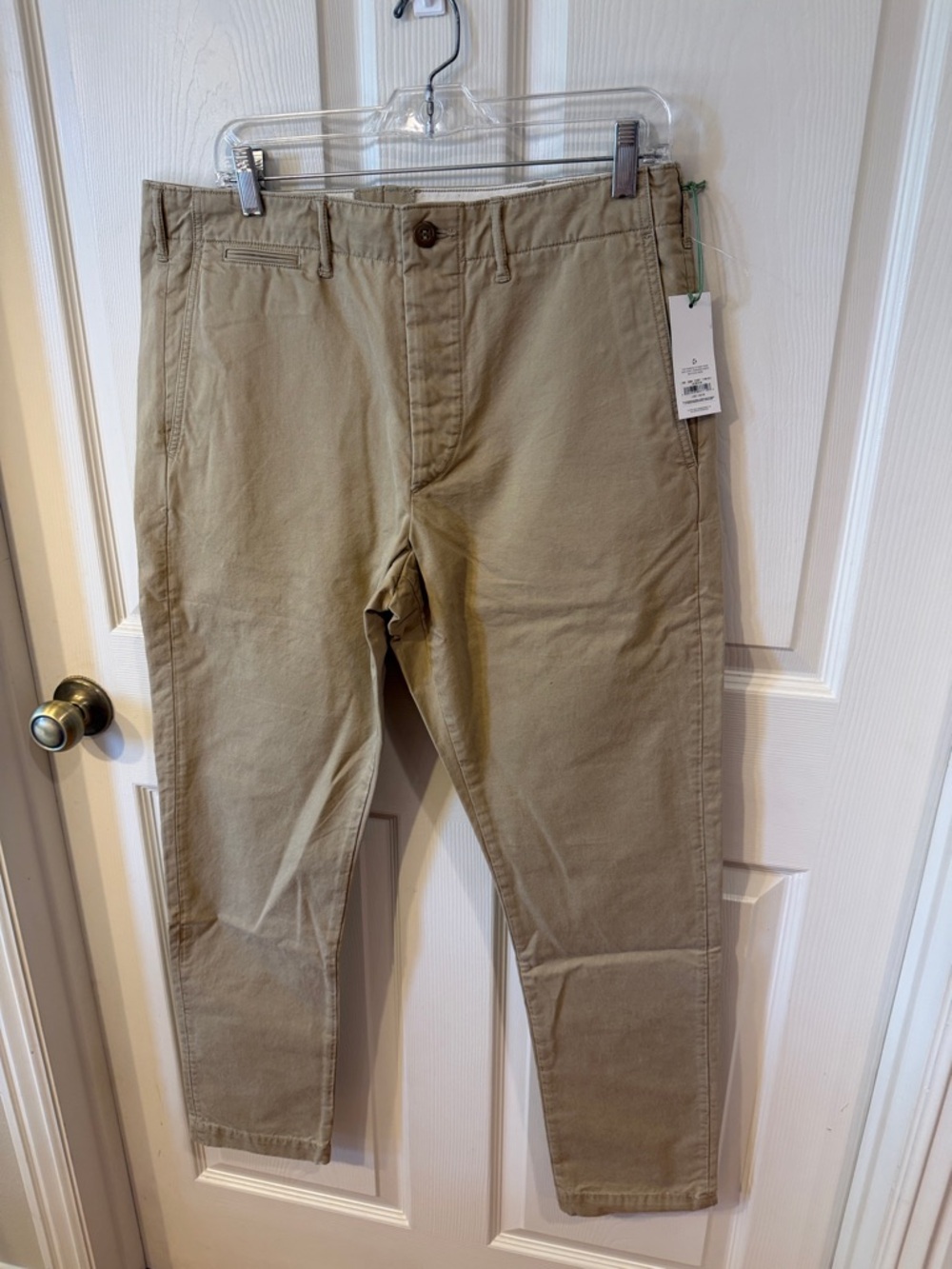 American Eagle AE77 Men's Tan Pants - Classic Straight Fit Sz 32/32.  NWT. Box13
